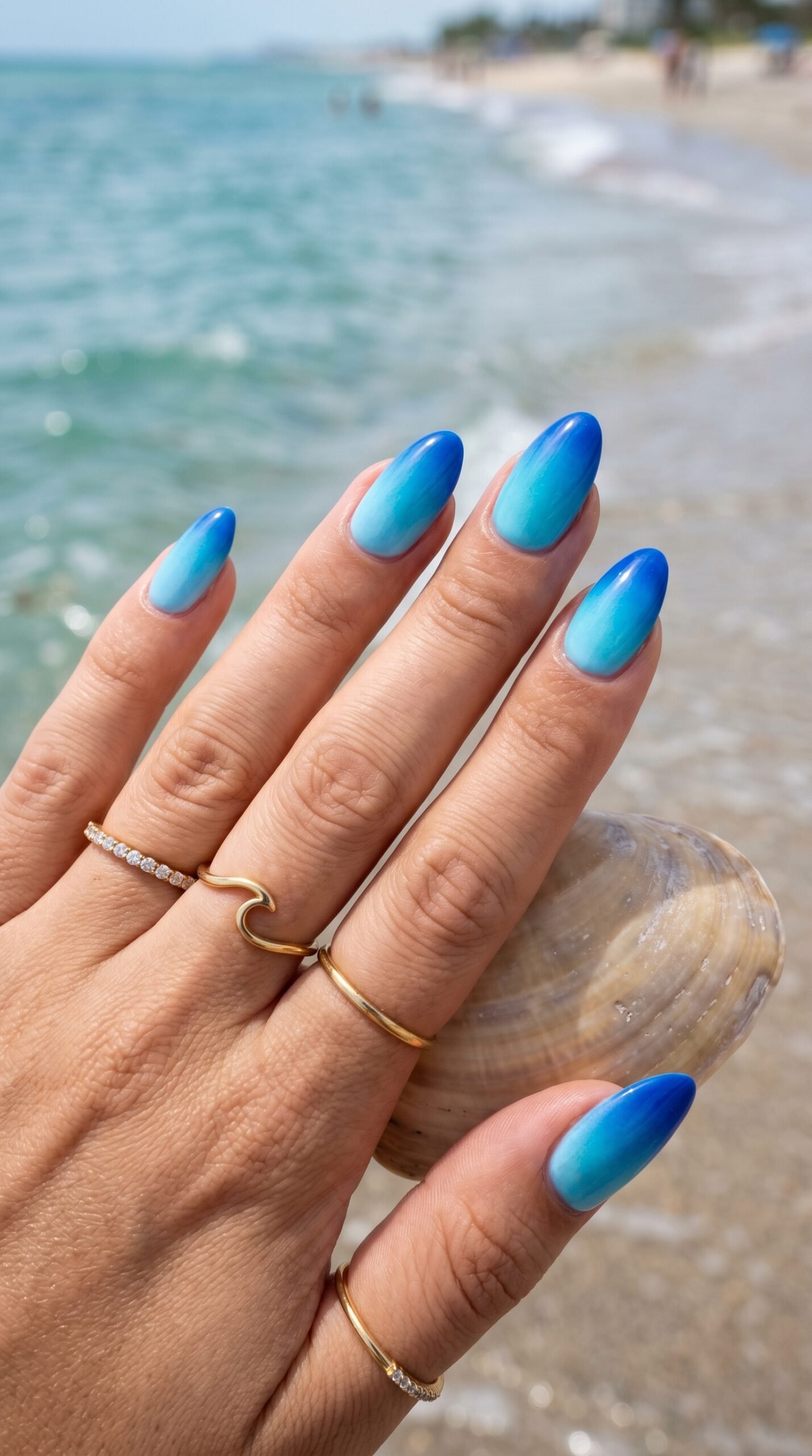 Ocean blue ombré square nails